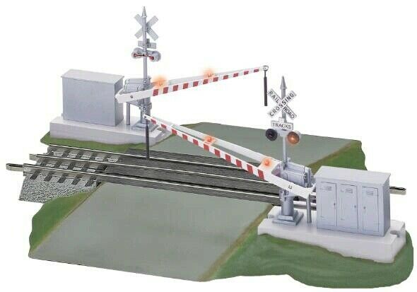 Lionel-fastrack(tm) Track W/roadbed - 3-rail -- Grade Crossing W/gates, Flashers