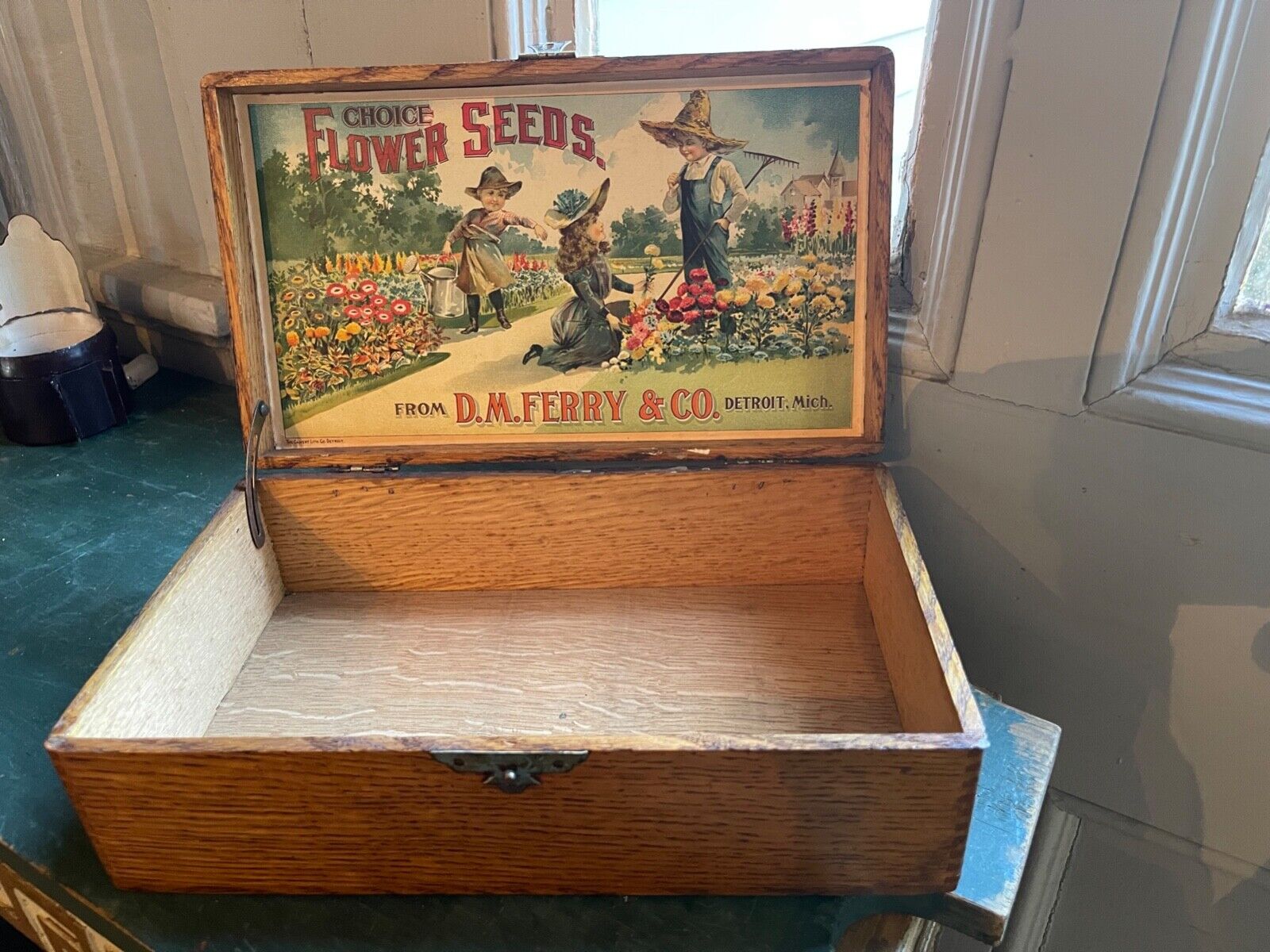 Antique D.m. Ferry & Co. Detroit Flower Seed Store Box