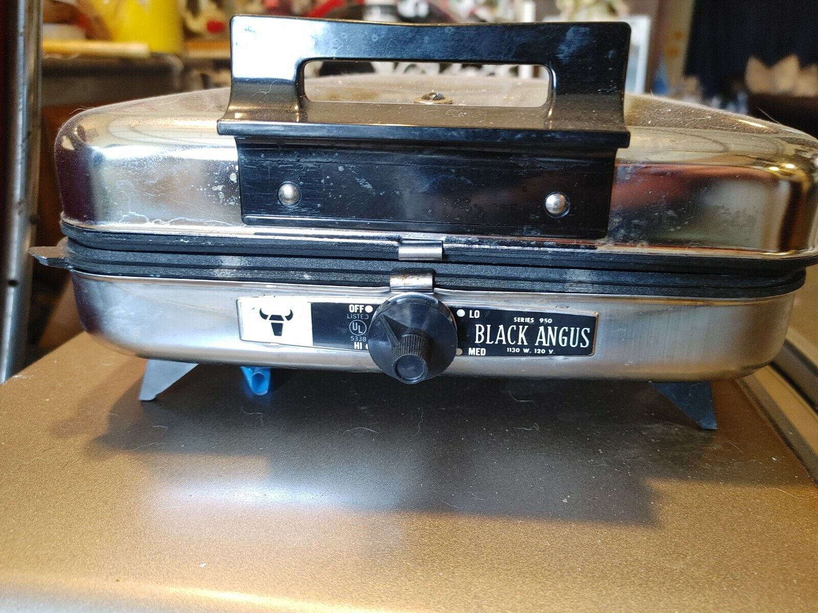Working Black Angus Chrome Waffle Maker & Grill Series 950